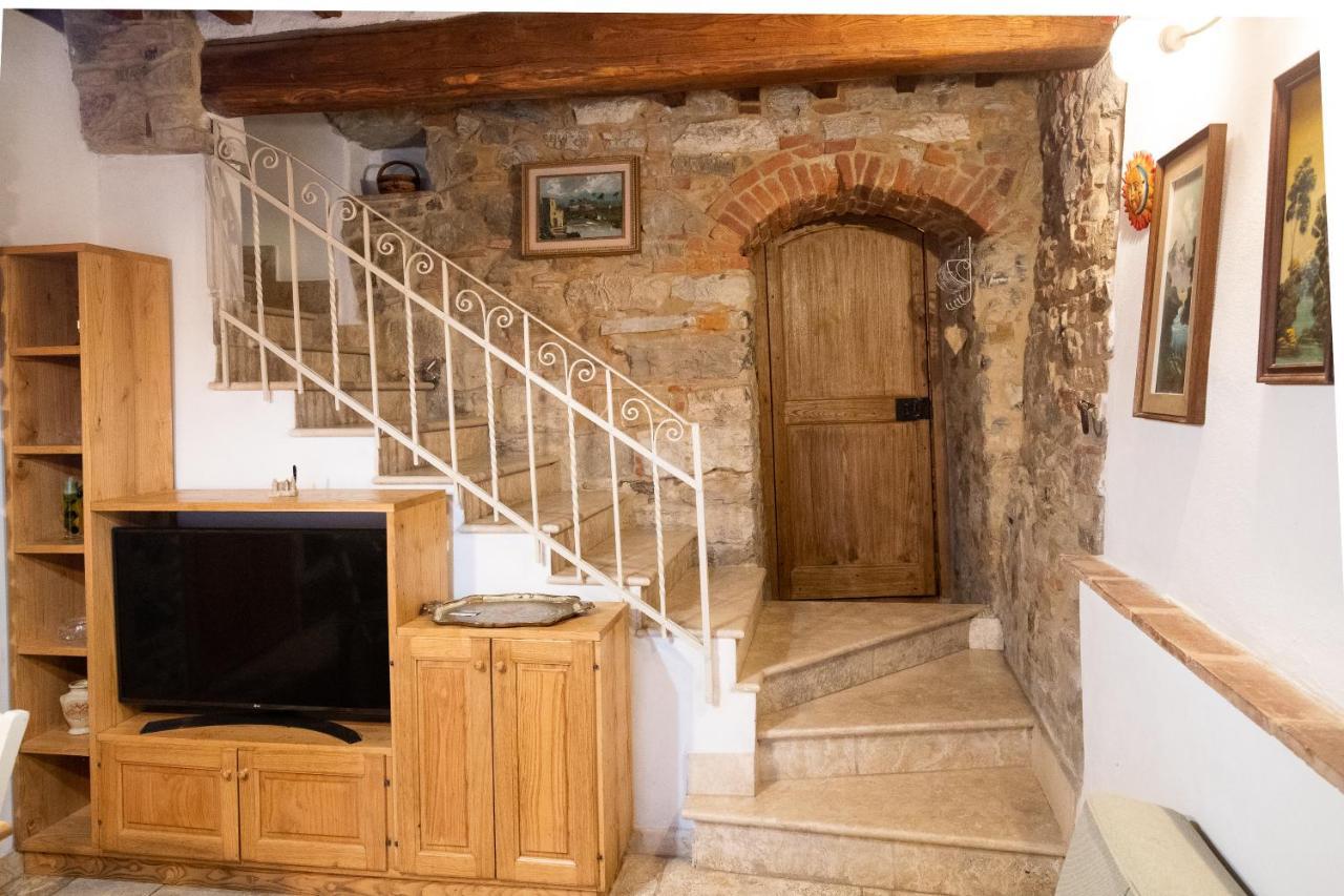 La Casetta Nel Borgo Castelnuovo di Val di Cecina Exterior foto