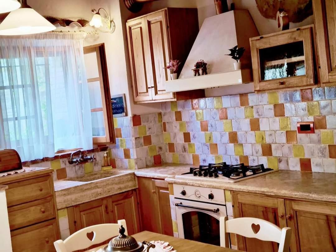 La Casetta Nel Borgo Castelnuovo di Val di Cecina Exterior foto